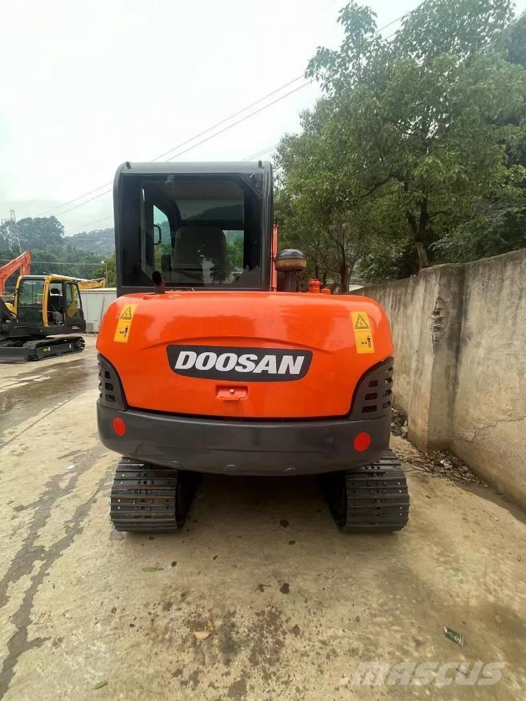 Doosan DH 60-7 Mini ekskavatörler, 7 tona dek