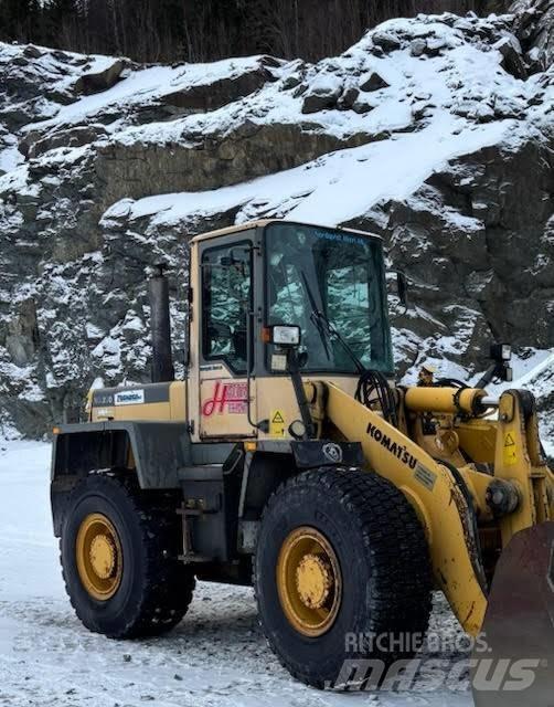 Komatsu WA 270 Tekerlekli yükleyiciler