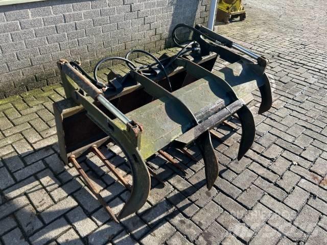 JCB Pelikan bak Kovalar