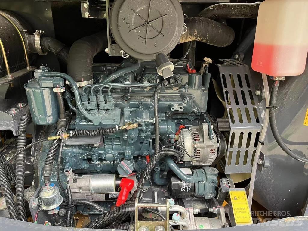 XCMG XE 55 DA Paletli ekskavatörler