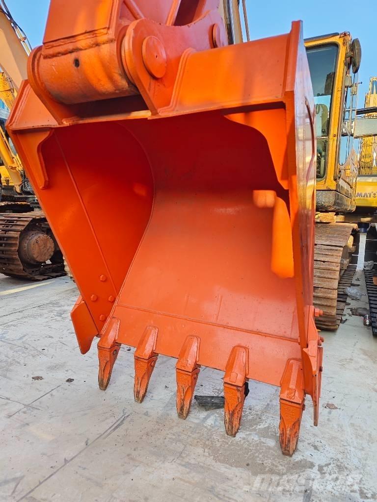 Hitachi ZX 210 Paletli ekskavatörler