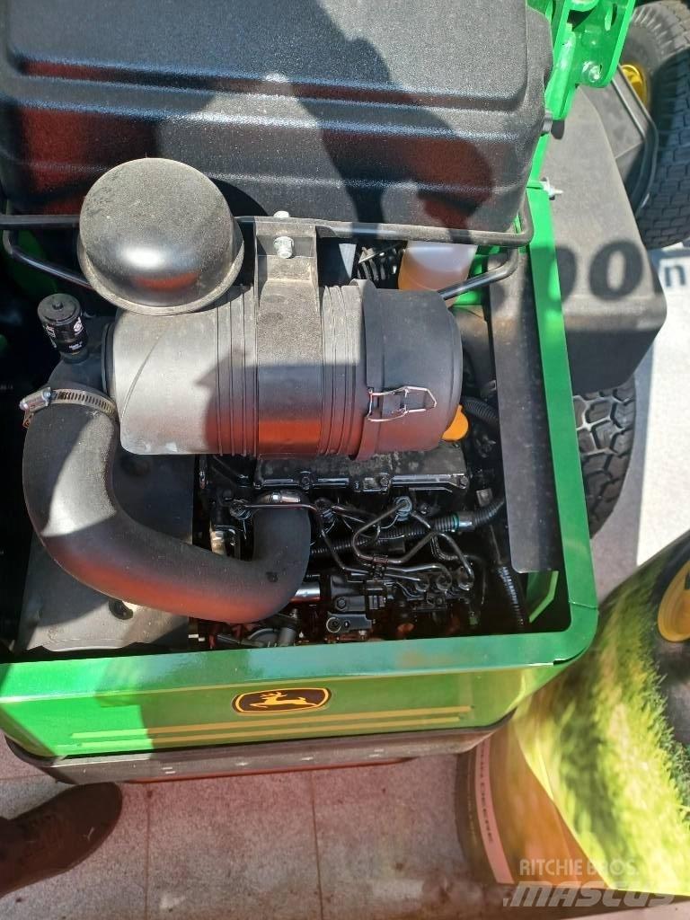 John Deere Z994R Sıfır dönüşlü çim biçme makineleri