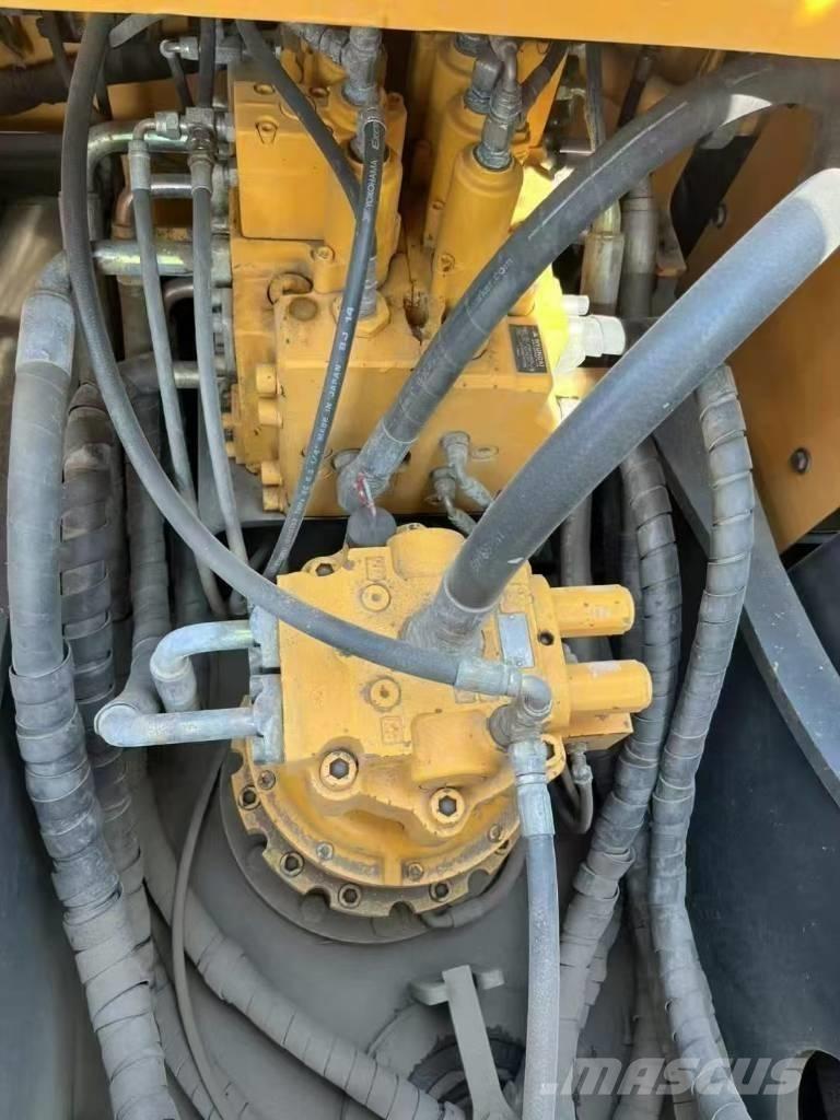 Hyundai 215VS Paletli ekskavatörler