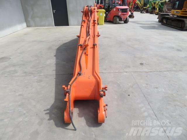 Daewoo DX 225 LC Saseler