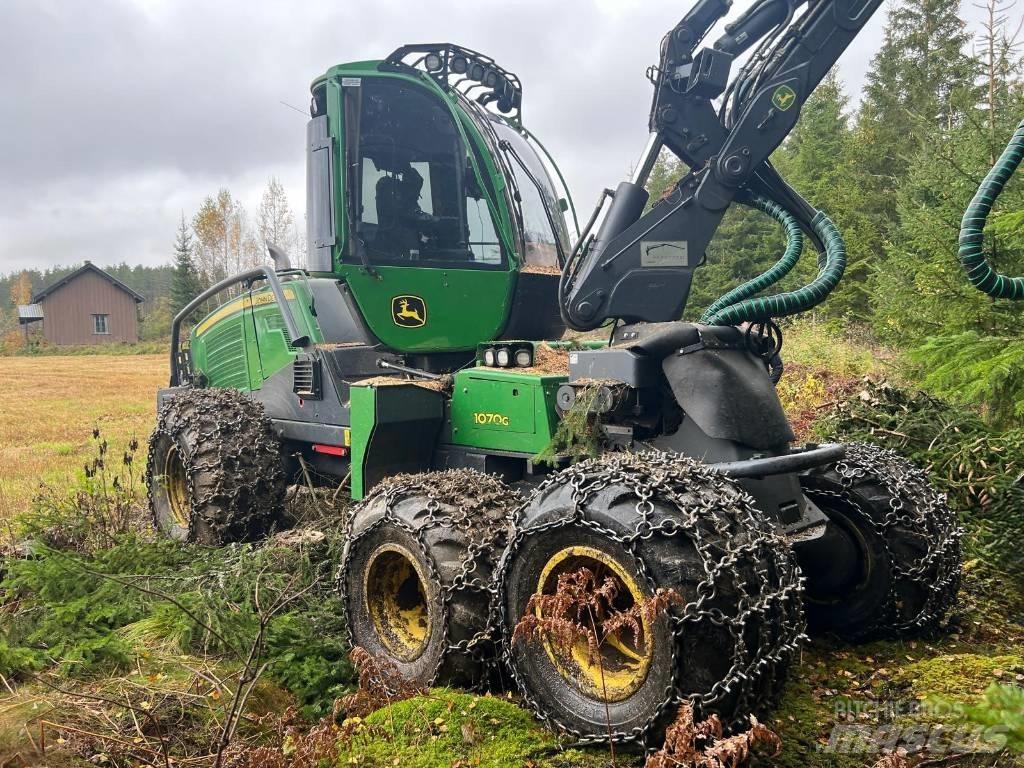 John Deere 1070G Biçerdöverler