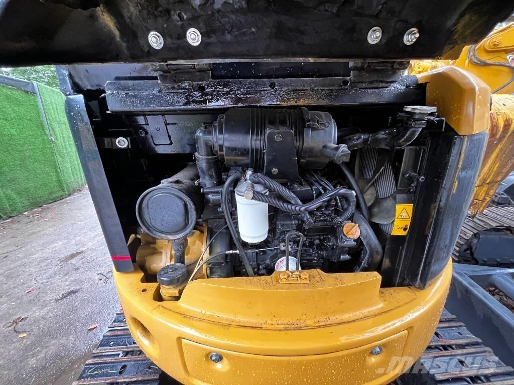 CAT 303 C CR Mini ekskavatörler, 7 tona dek