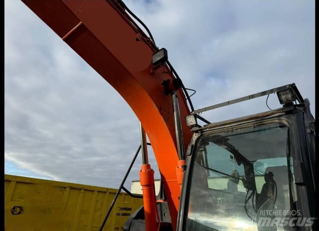 Hitachi ZX 130 LC N Paletli ekskavatörler