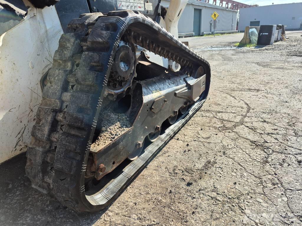 Bobcat T 76 Skid steer loderler