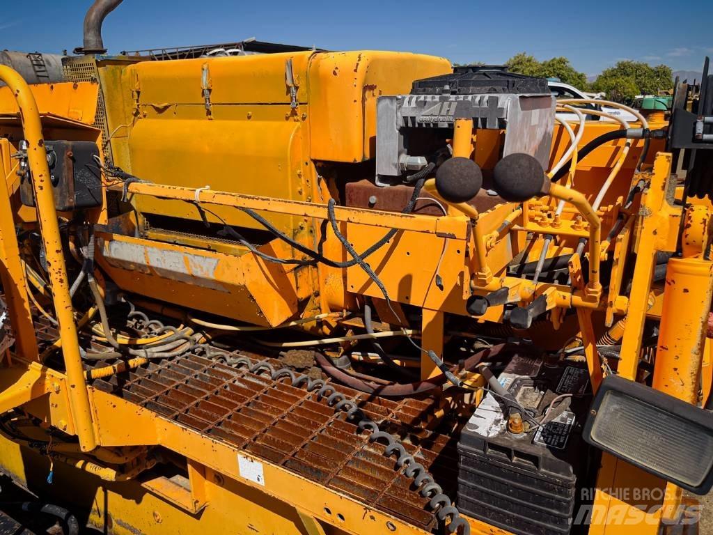 LeeBoy L 8500 Asfalt sericiler