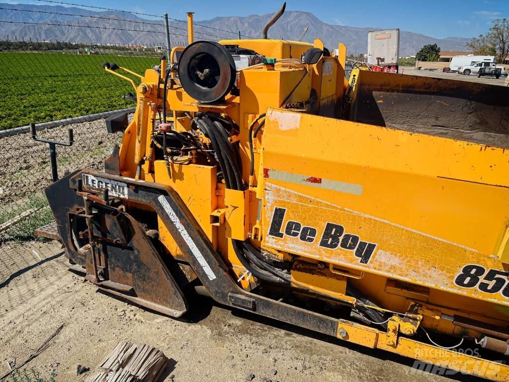 LeeBoy L 8500 Asfalt sericiler