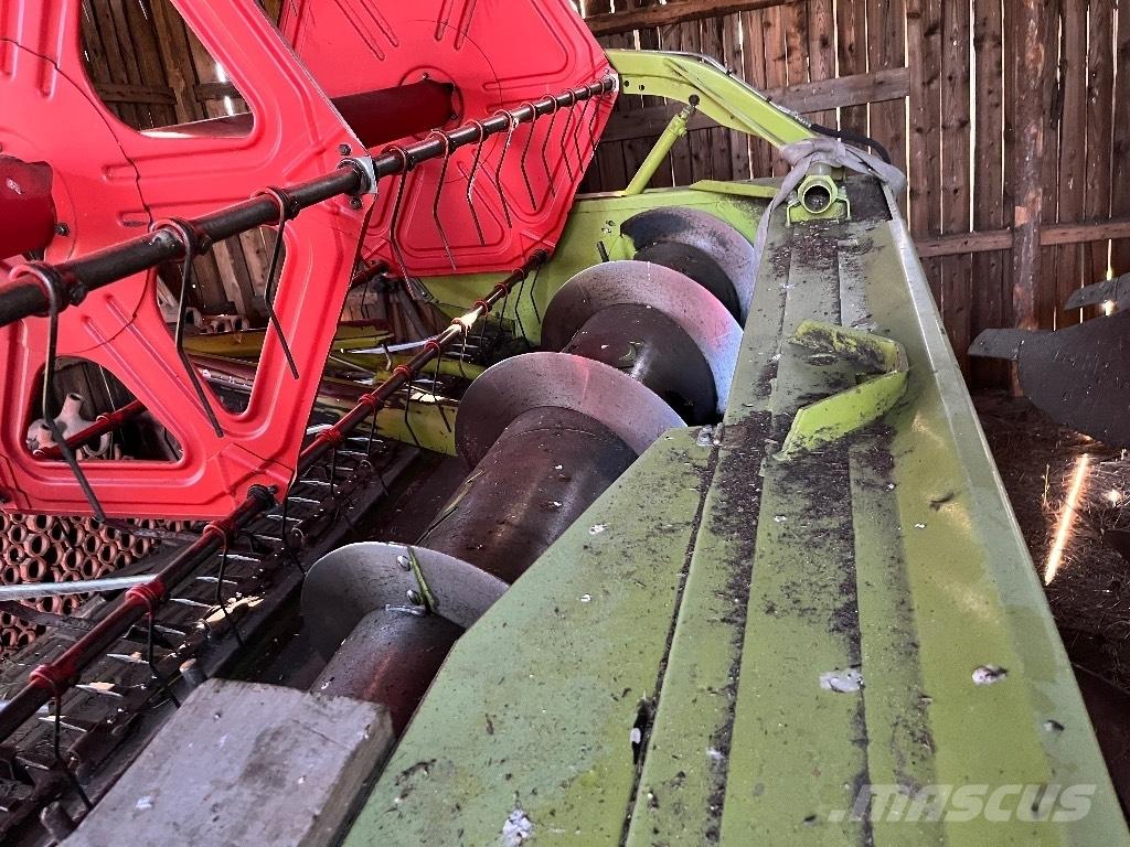 CLAAS Medion 310 Biçerdöverler