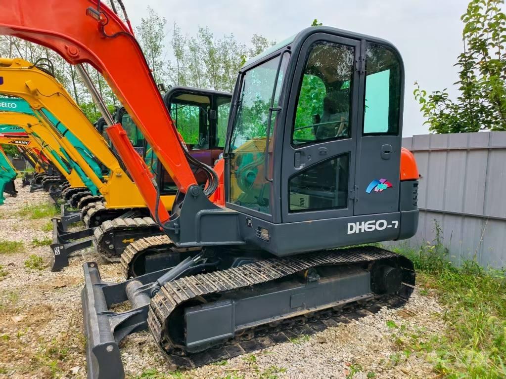 Doosan DH 60-7 Mini ekskavatörler, 7 tona dek