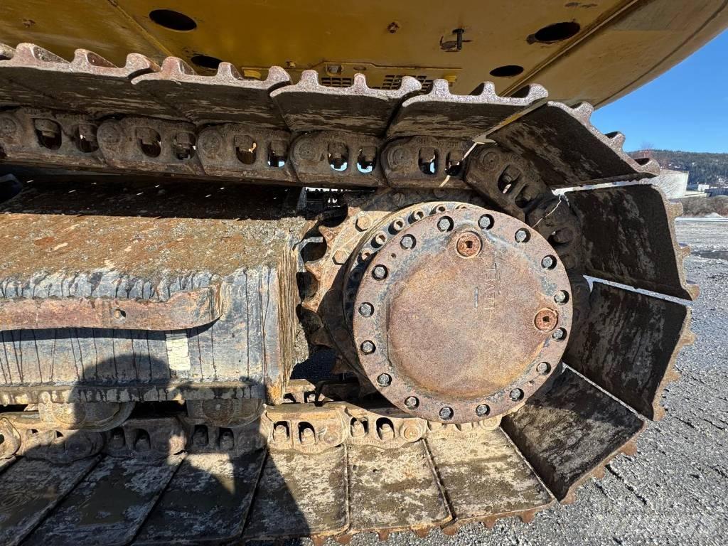 CAT 323 NG Paletli ekskavatörler