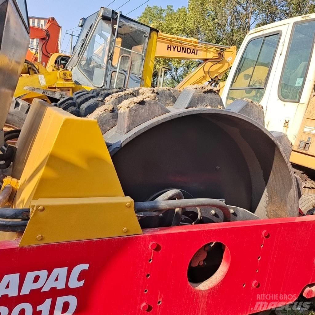 Dynapac CA 301 D Tek tamburlu silindirler