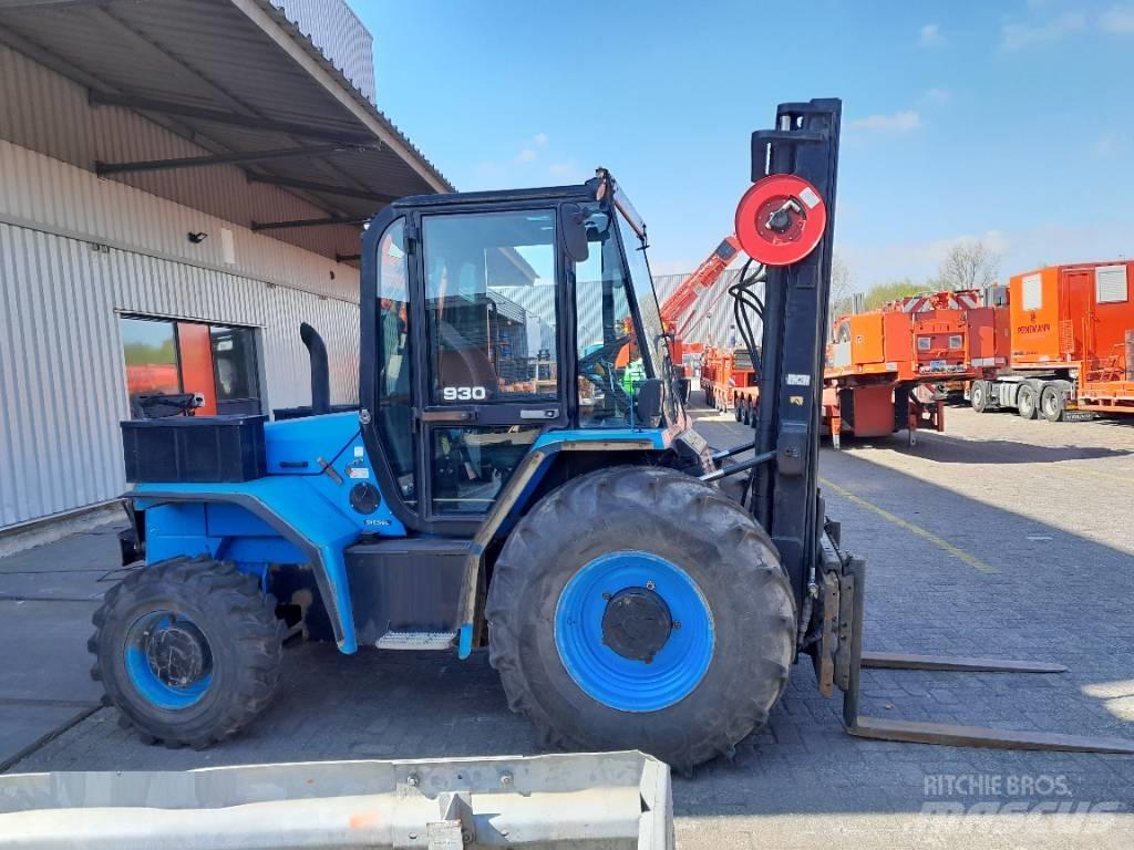 JCB 930-4/55 Arazi tipi forklift