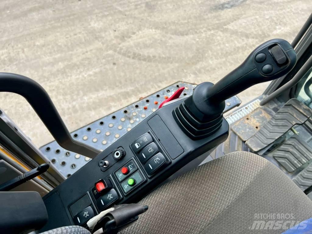 Volvo EC380E HR UHD Yıkım ekskavatörleri