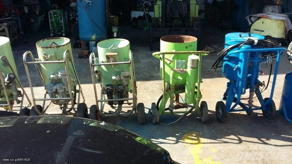 CAT 24 litra Kum ve tuz serpiciler