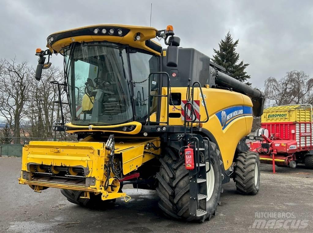 New Holland CX 880 Biçerdöverler