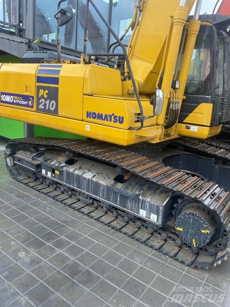Komatsu PC210-10MO Paletli ekskavatörler