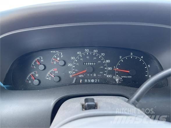 Ford EXCURSION Diger