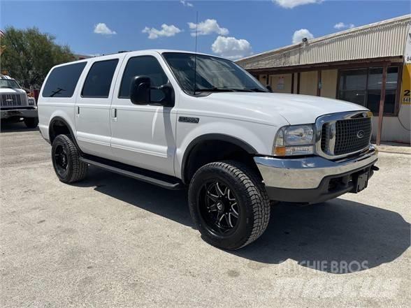 Ford EXCURSION Diger