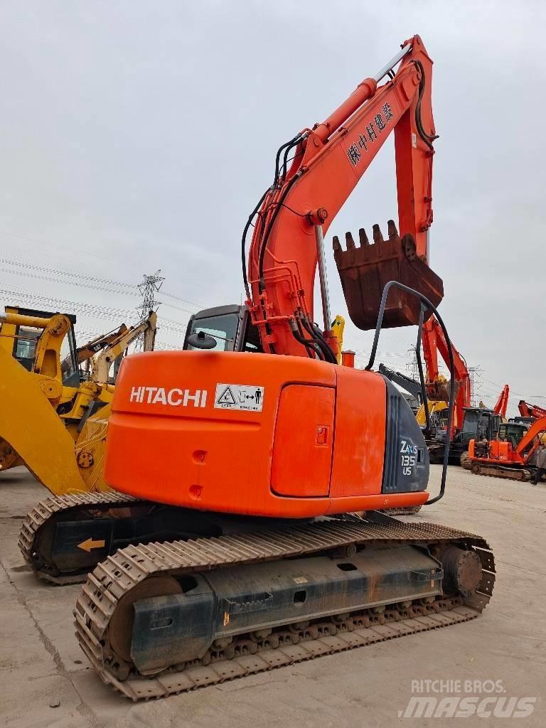 Hitachi ZX 135 US Paletli ekskavatörler