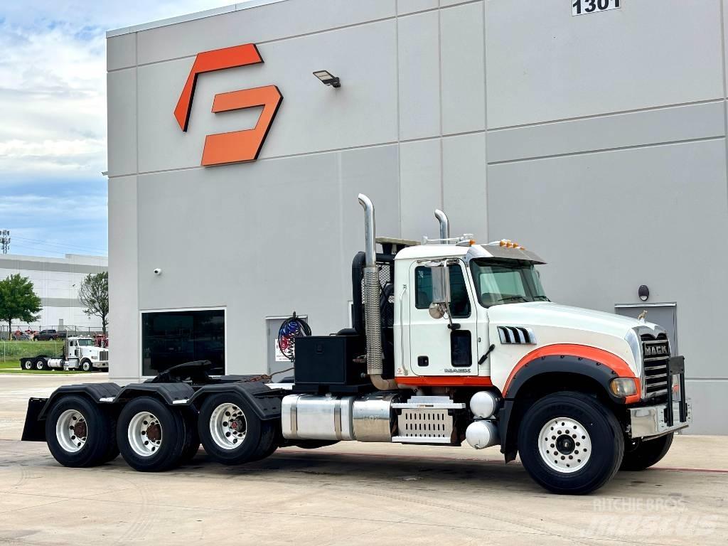 Mack GU 713 Kurtaricilar