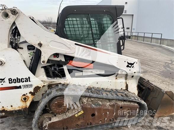 Bobcat T590 Skid steer loderler