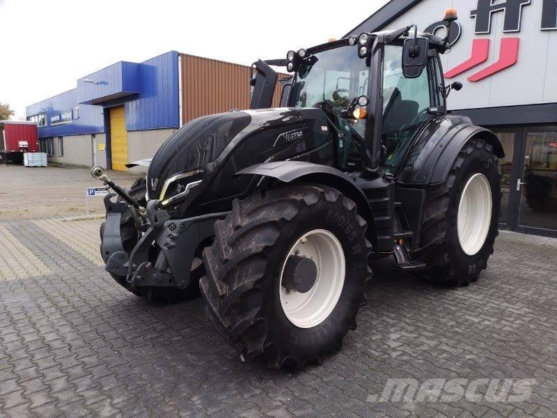 Valtra T235 Versu Traktörler