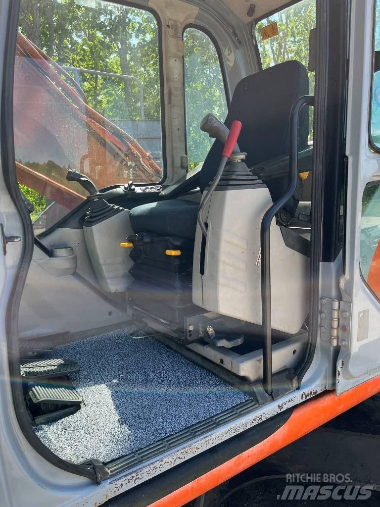 Fiat-Kobelco E 215 Paletli ekskavatörler