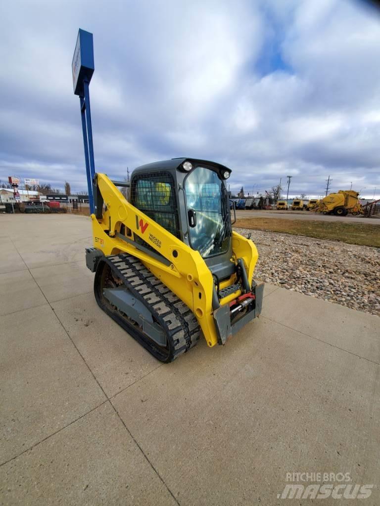 Wacker Neuson ST31 Paletli yükleyiciler