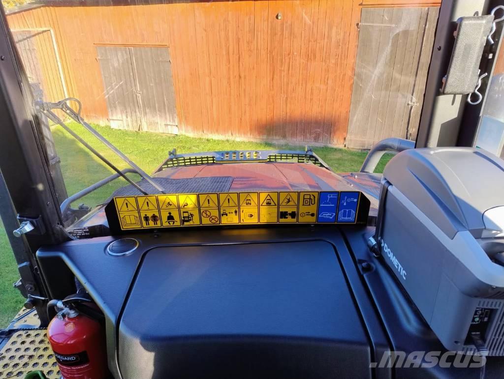 Ponsse Wisent Tomruk yükleyici traktörler