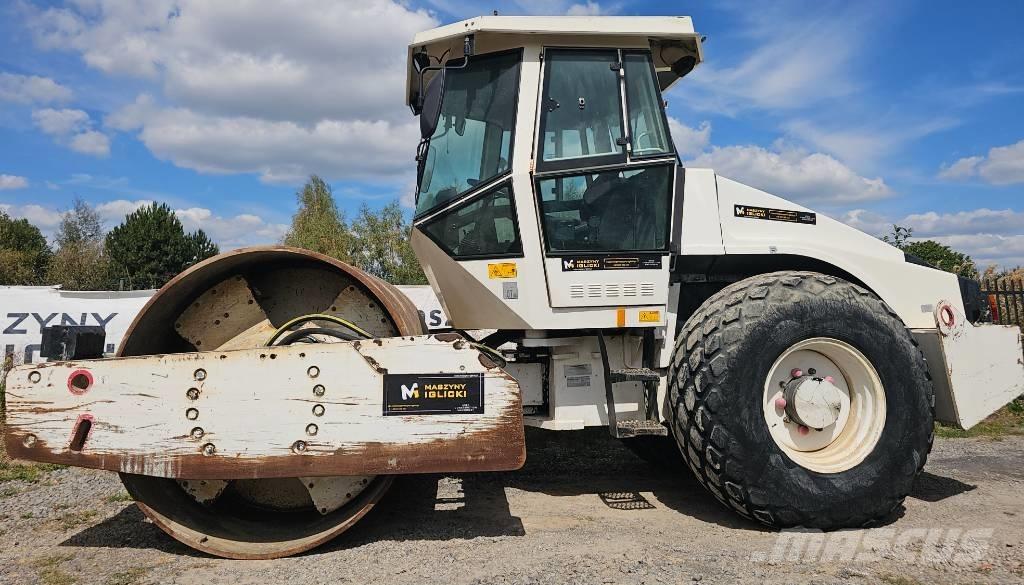 Dynapac CA 302 D Tek tamburlu silindirler