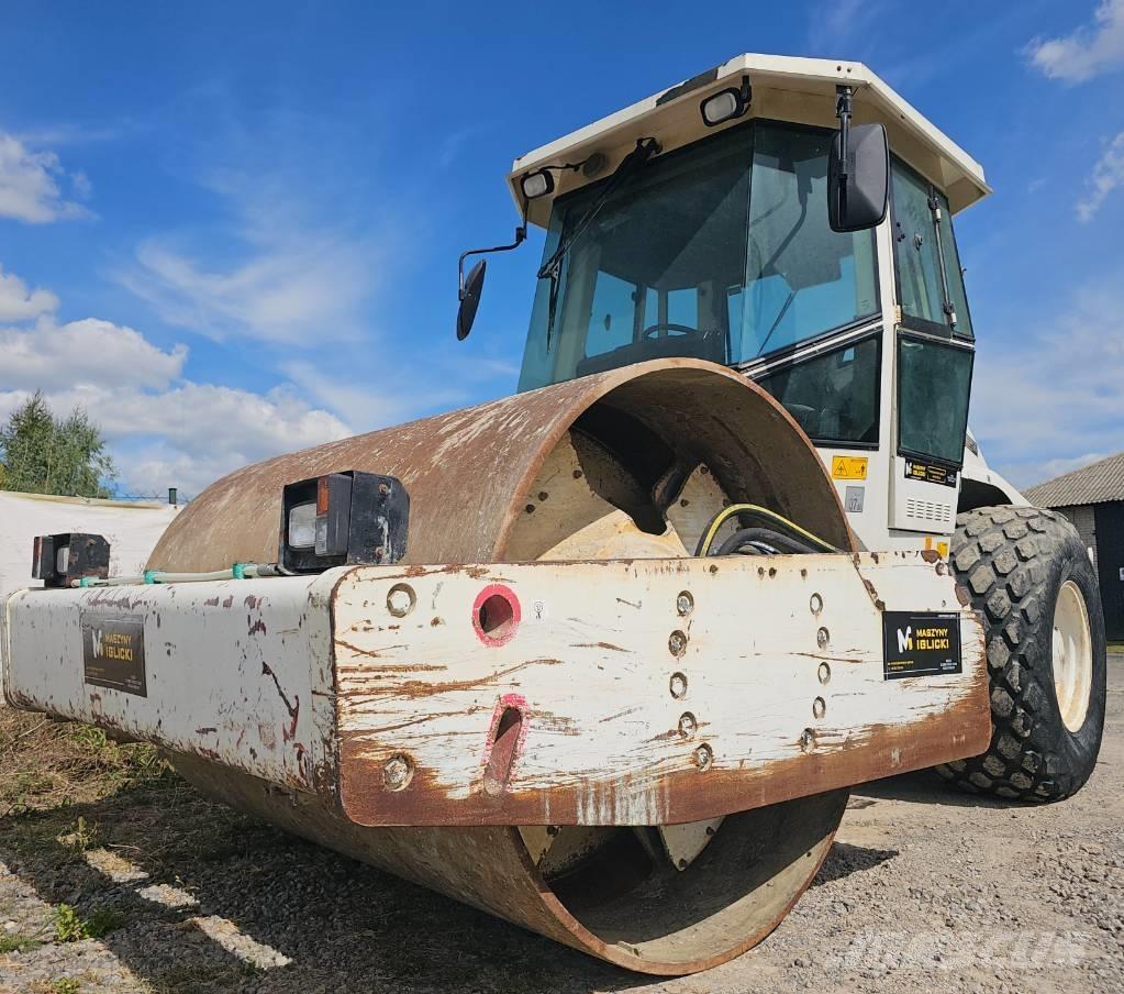 Dynapac CA 302 D Tek tamburlu silindirler