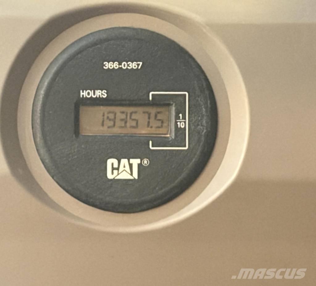 CAT 330FL Paletli ekskavatörler