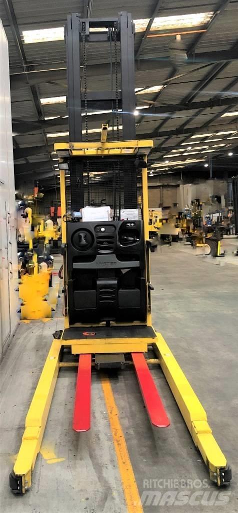 Hyster R30XMF2 Yüksek seviye siparis toplayici