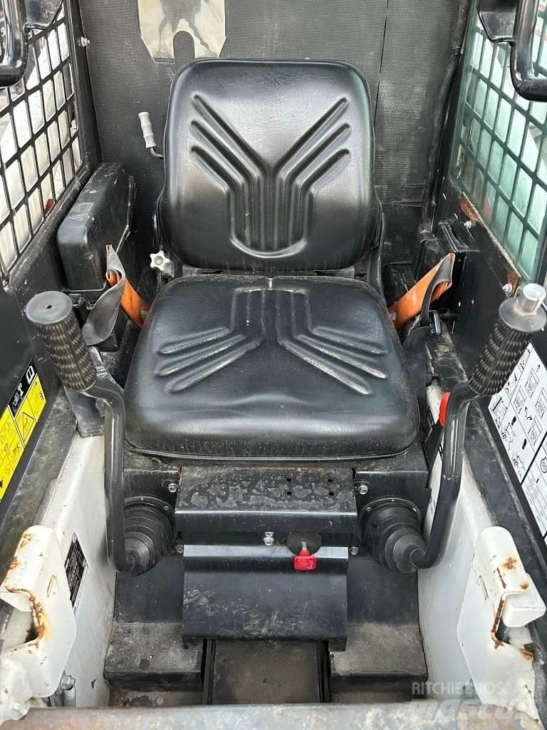 Bobcat S 70 Skid steer loderler