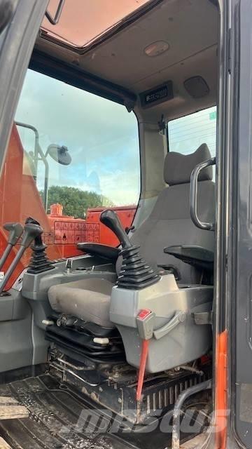 Doosan DX 140 LCR-3 Paletli ekskavatörler