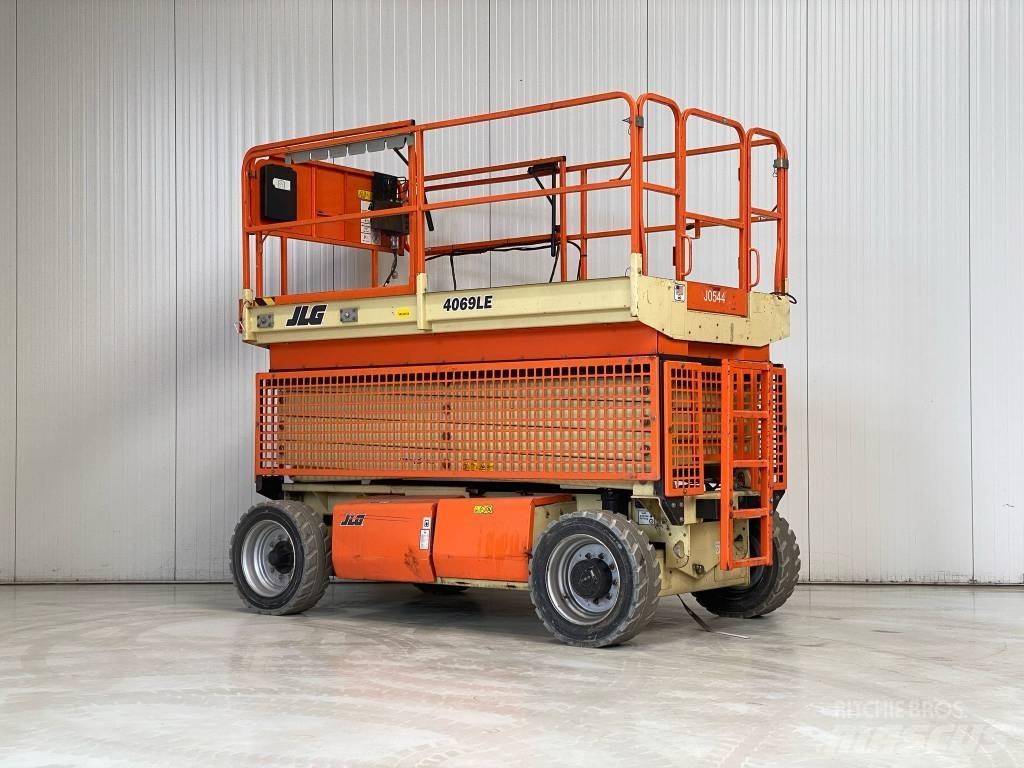 JLG 4069 LE Makasli platformlar
