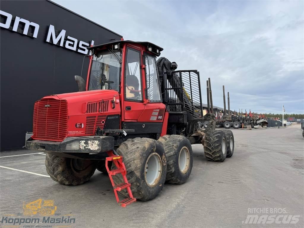 Komatsu 845 Tomruk yükleyici traktörler