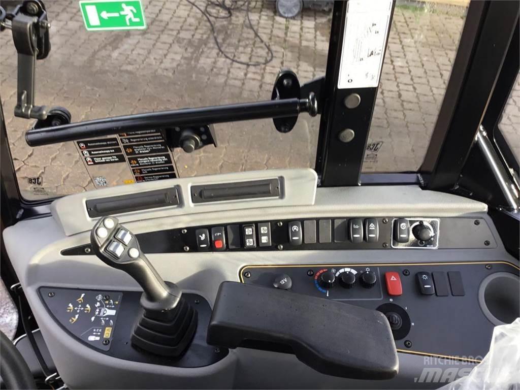 JCB TM 220 Agri Teleskopik personel platformları