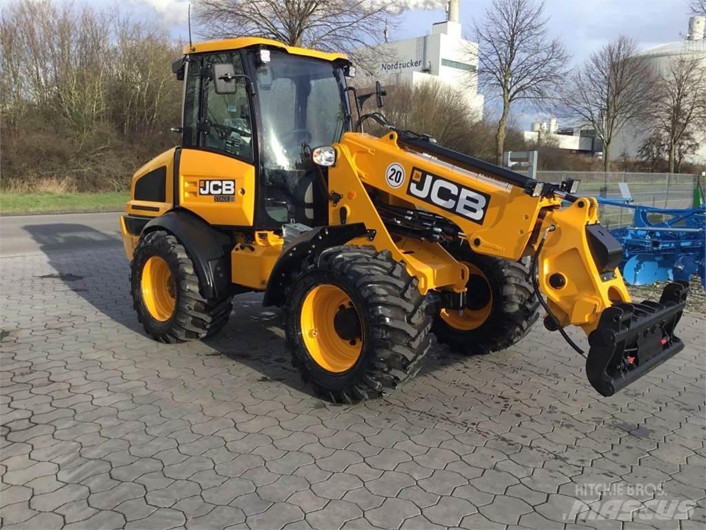 JCB TM 220 Agri Teleskopik personel platformları