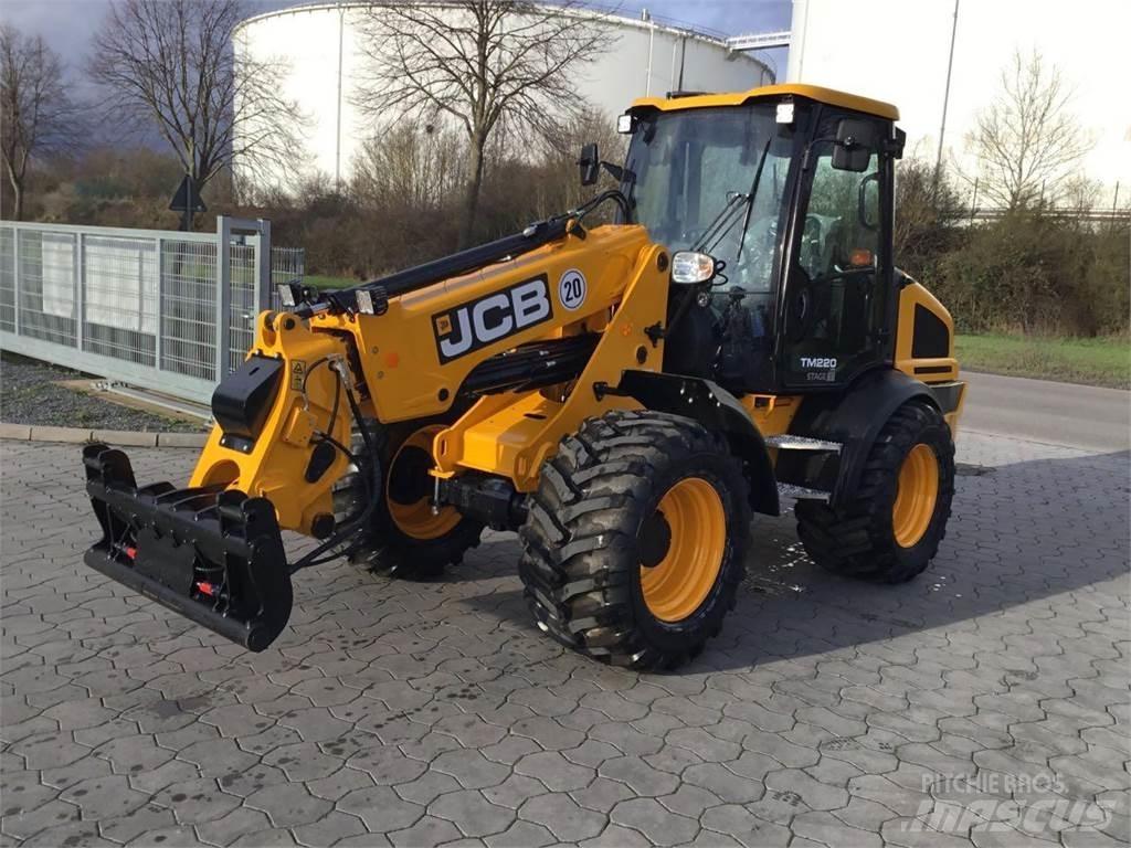JCB TM 220 Agri Teleskopik personel platformları