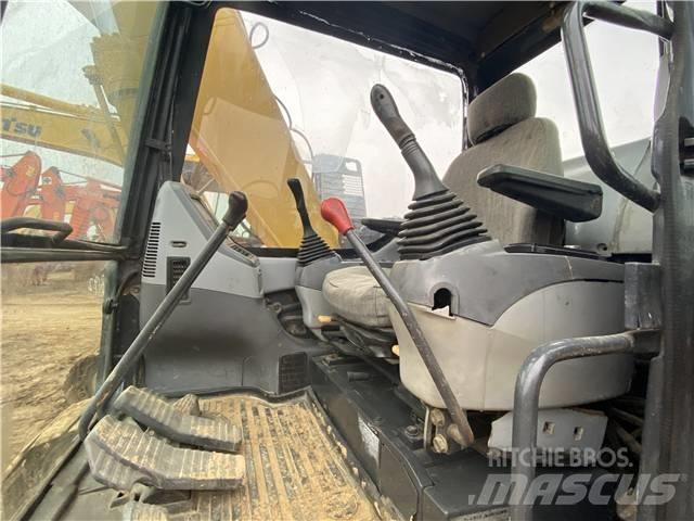 Komatsu PC138US Paletli ekskavatörler