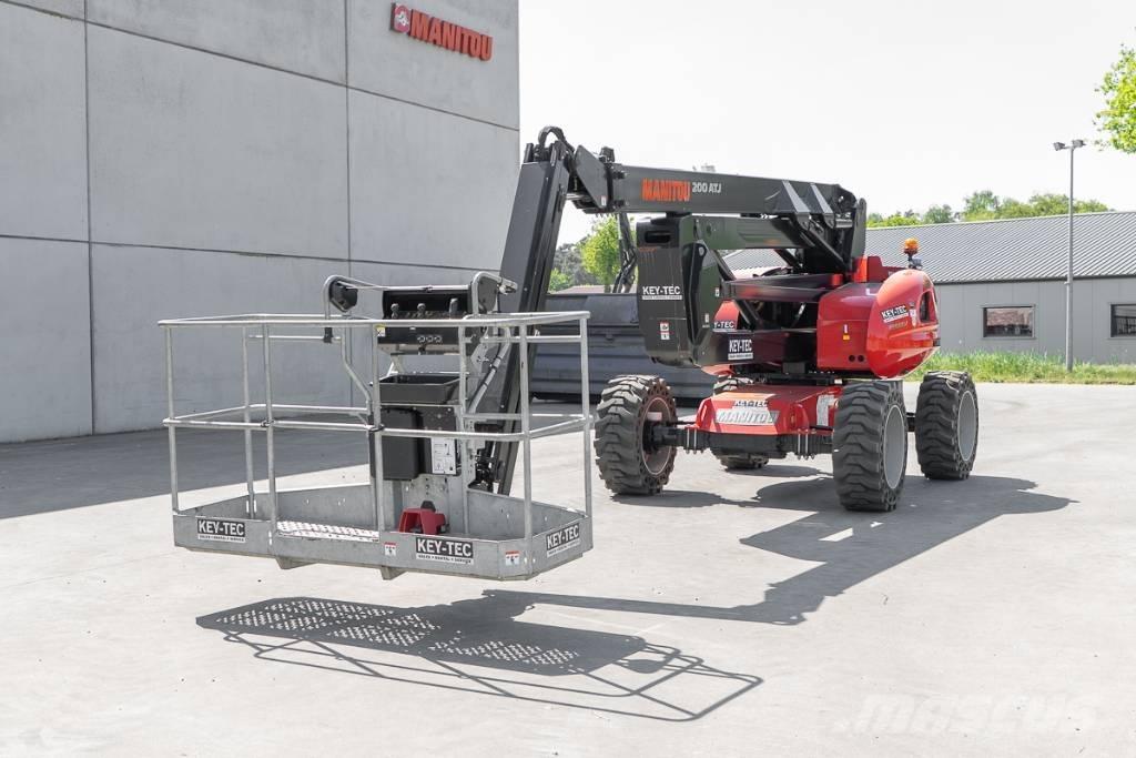 Manitou 200 ATJ Körüklü personel platformları