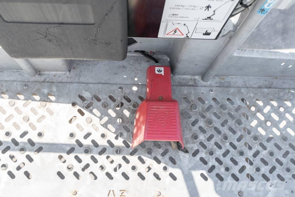 Manitou 200 ATJ Körüklü personel platformları