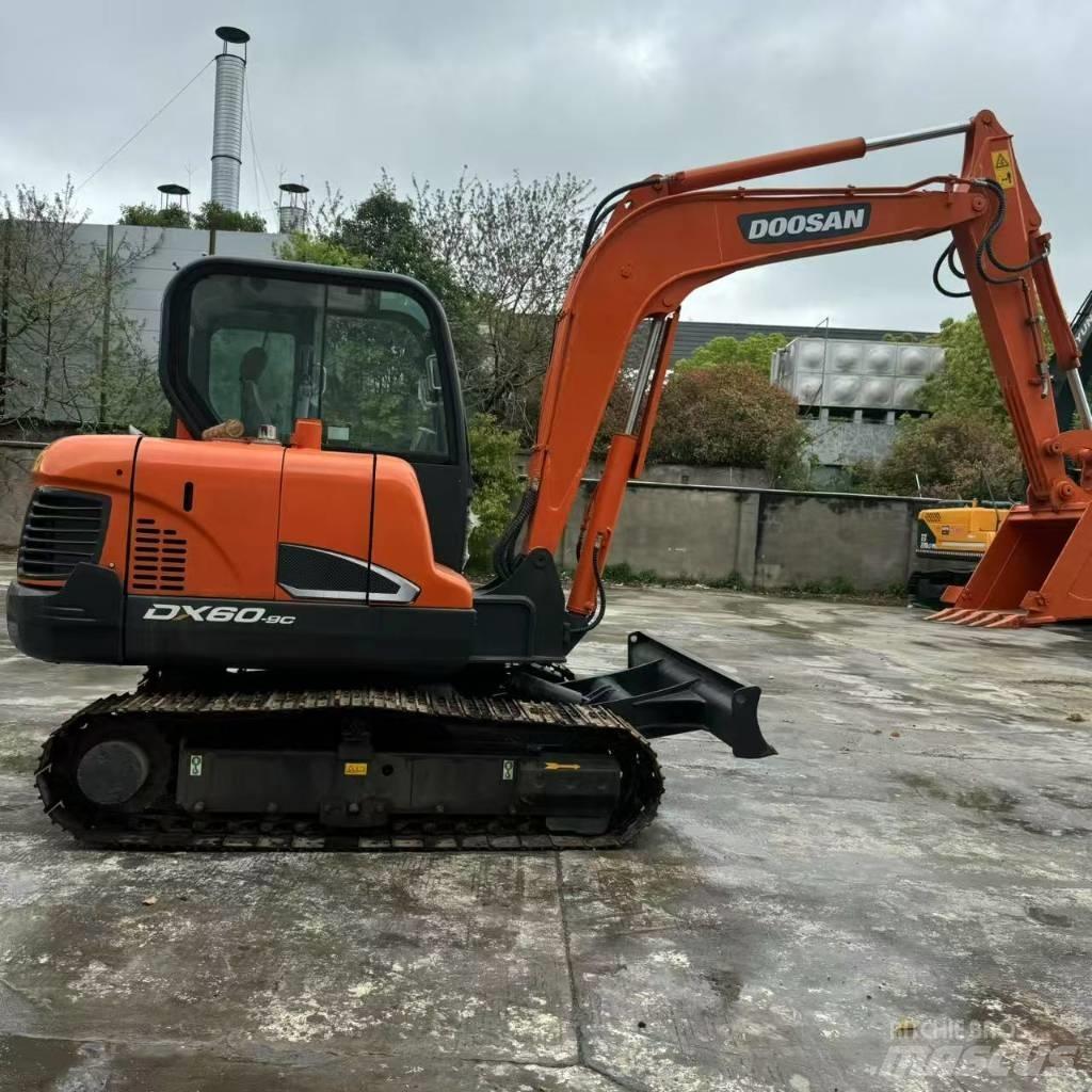 Doosan DX 60-9 C Mini ekskavatörler, 7 tona dek
