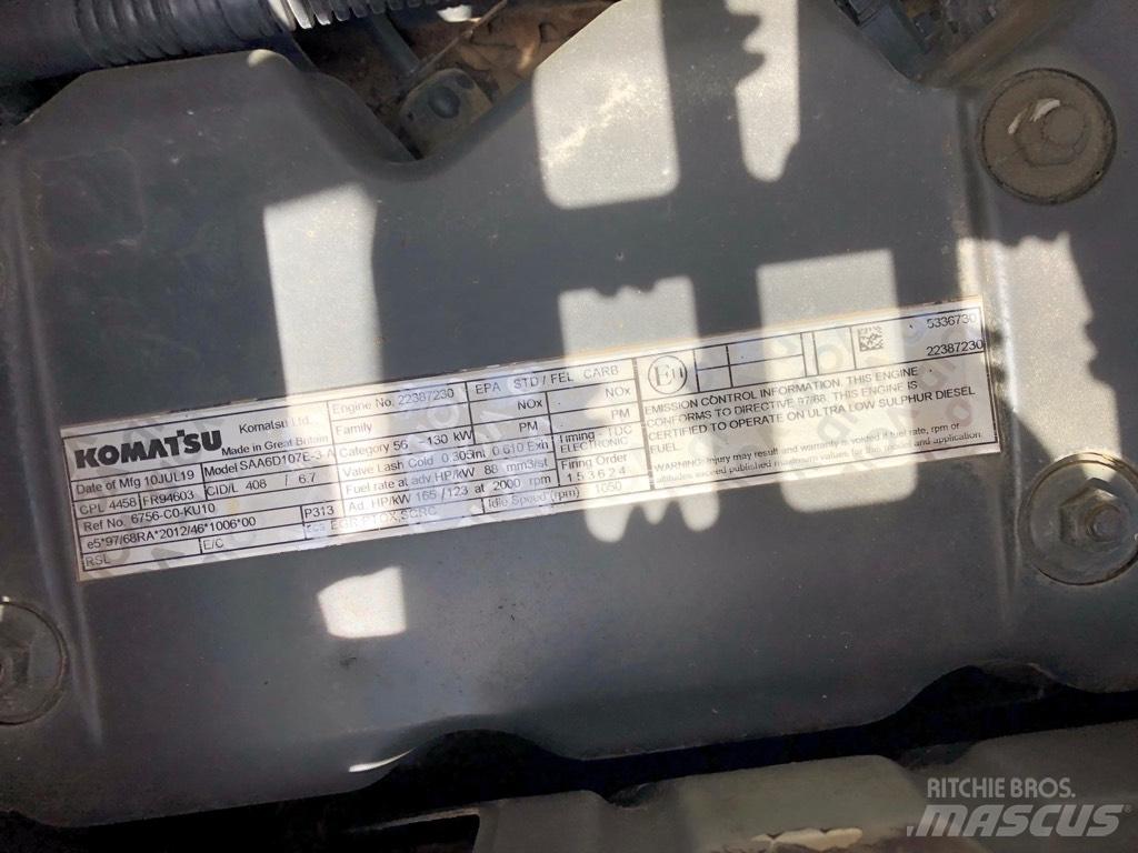 Komatsu PC210LC-11 Paletli ekskavatörler