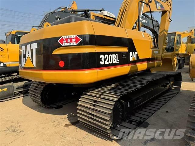 CAT 320 B L Paletli ekskavatörler
