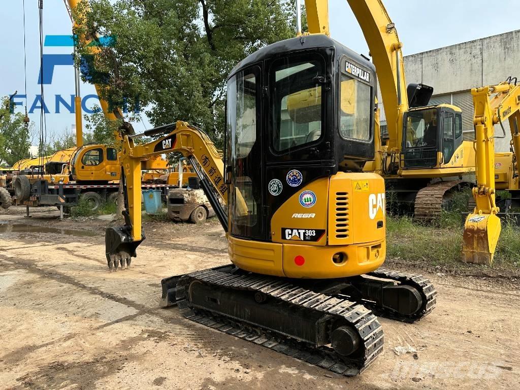 CAT 303 CR Paletli ekskavatörler